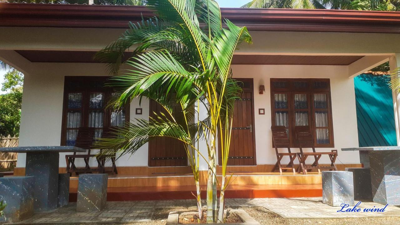 Lake Wind Habarana Ngoại thất bức ảnh